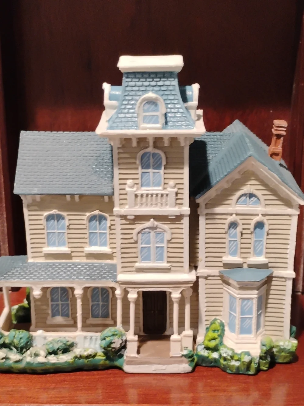 Franklin Mint 1988 Architectural Figurines And Display Shelf Collectibles